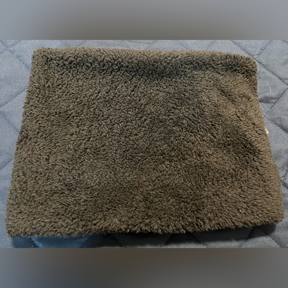 ***Very warm & cozy Buffalo Plaid neck warmer. - Picture 4 of 5